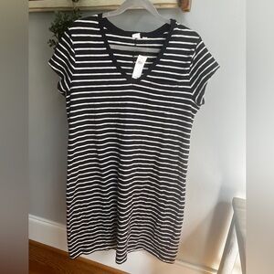 🎁🎁 NWT Gap Navy/White Dress